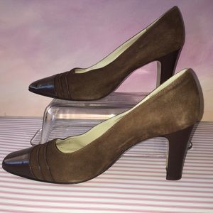 Gucci Cognac Brown Suede 8 ½ or 9M Heels Vintage